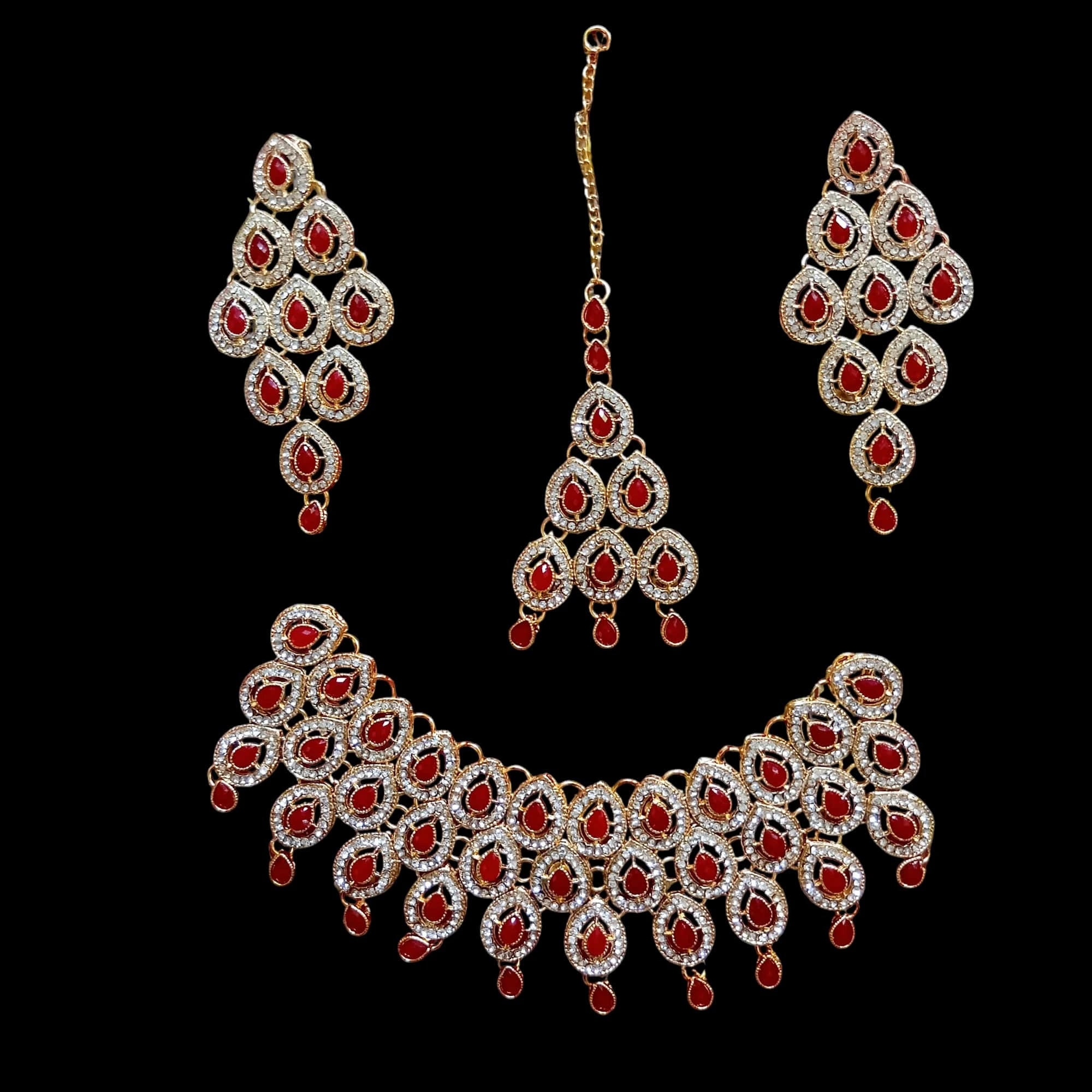 Buy Maroon colour jewellery set with necklace , earrings and tikka at best price in pakistan